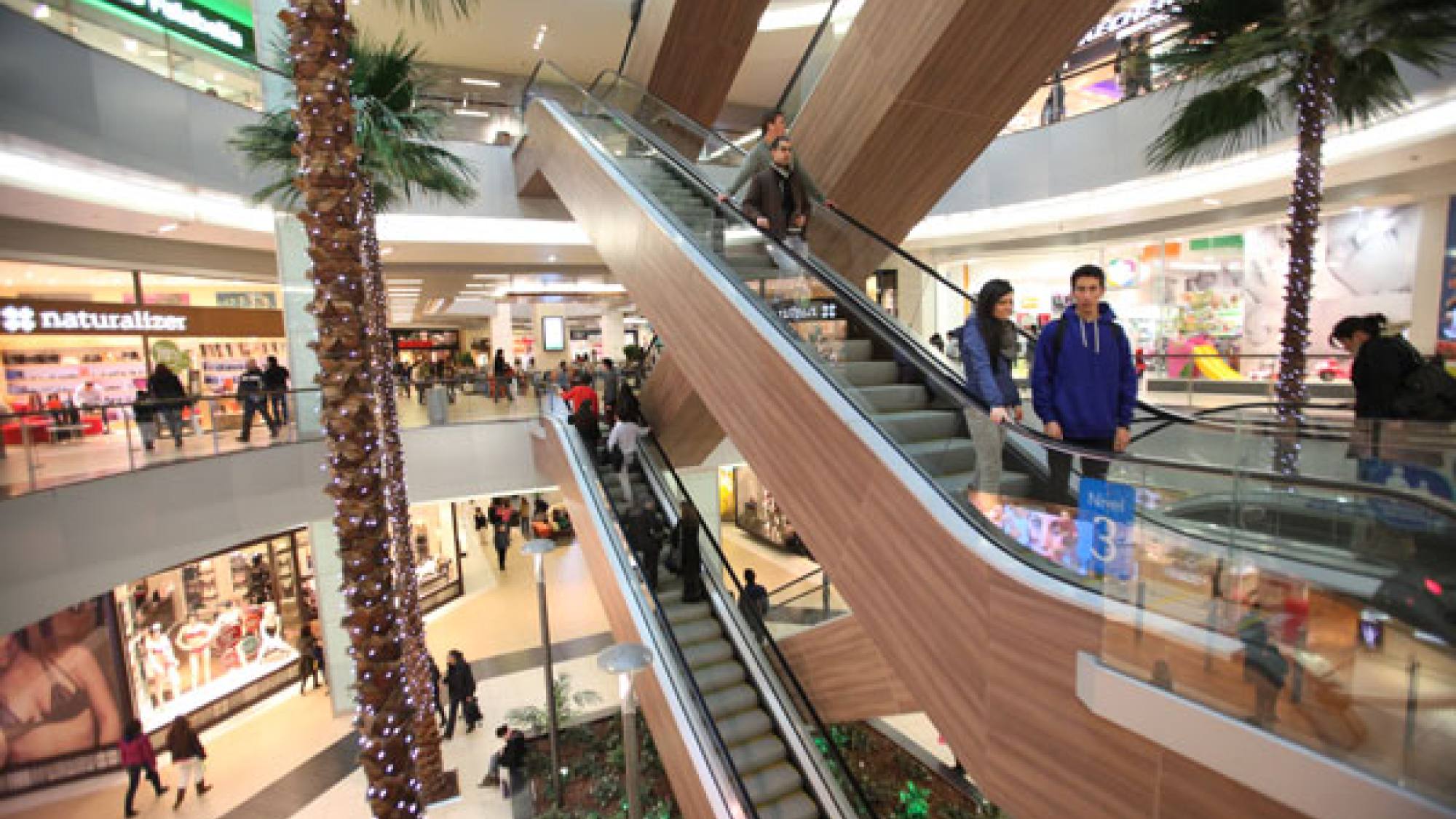 Popular tienda de maquillaje en Chile cerrará: Ofrece hasta 70% de descuento