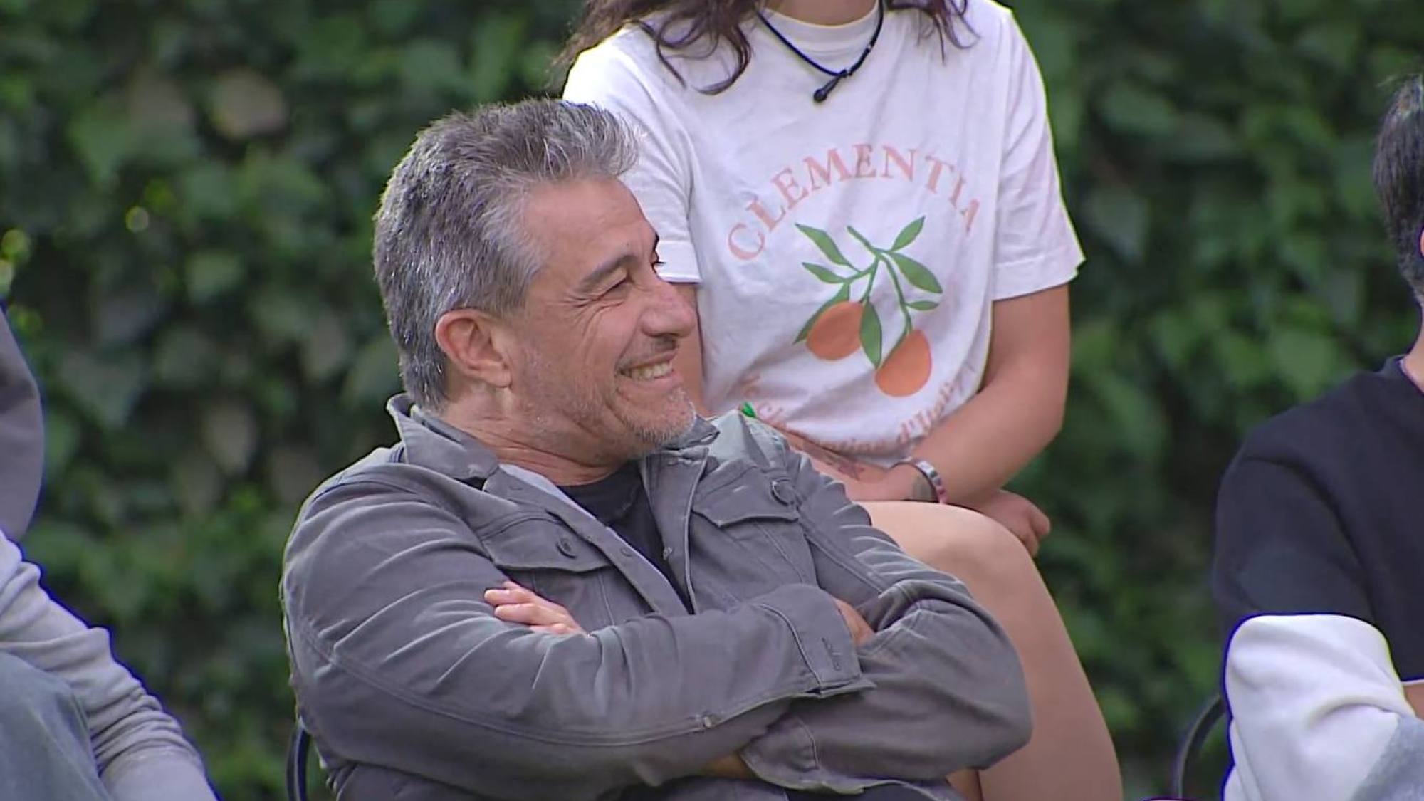 ¿Fetiche por los tacos altos?: Íntima pregunta desenmascará a Fernando Solabarrieta en “El Internado”