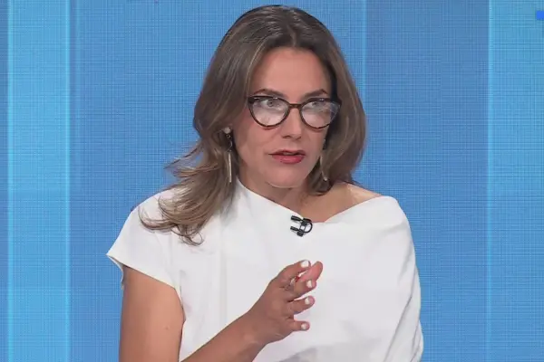 Julia Vial en el debate presidencial de Anatel ,red X