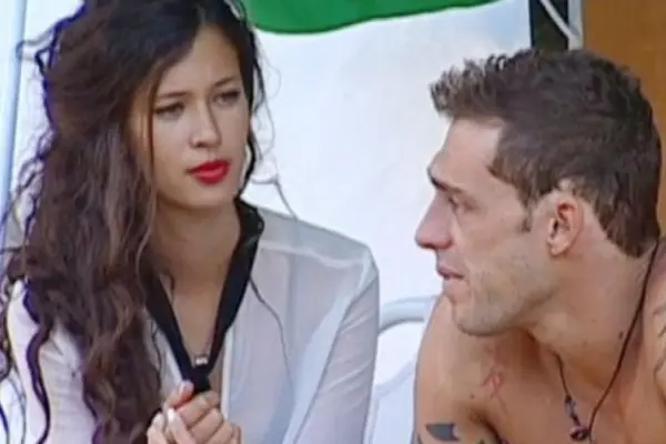 Joche Bibbó y Michelle Carvalho  ,Canal 13