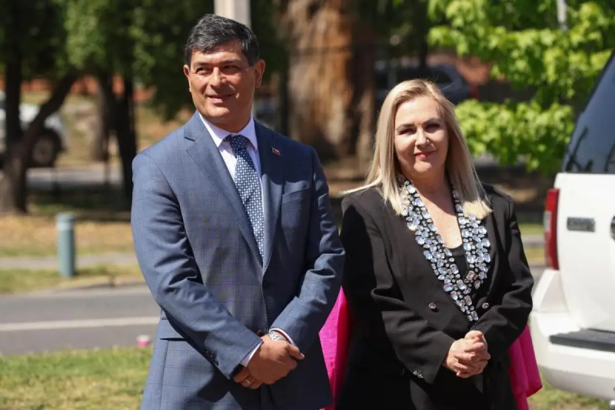 Franco Parisi y Pamela Jiles líderes del PDG, red X