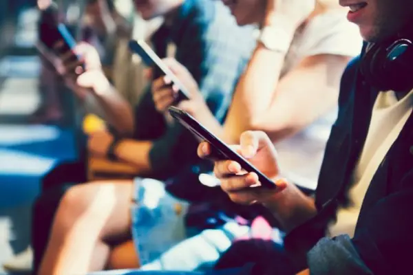 Alfabetización digital  ,Redes sociales | Referencial