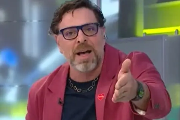 Neme indignado con la clase política ,Captura