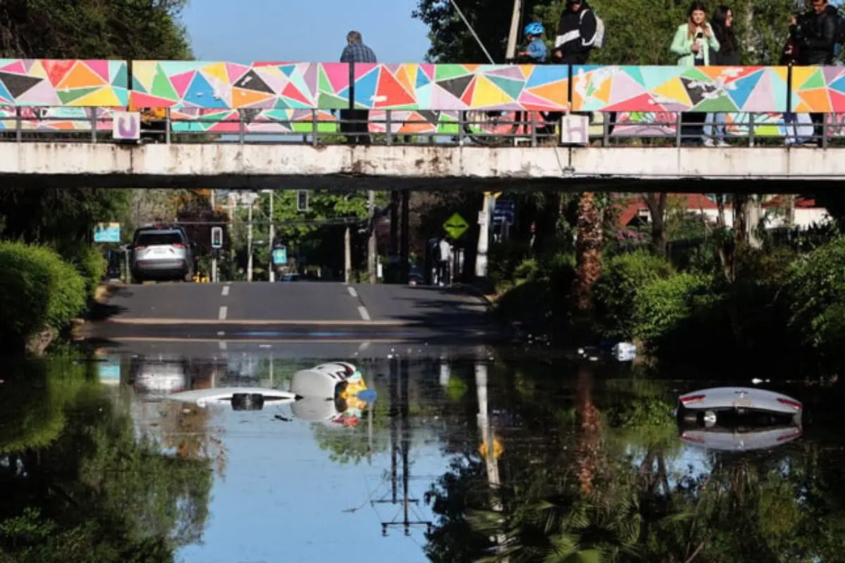 Paso bajo nivel cruza la Villa Frei en Ñuñoa, Agencia Uno