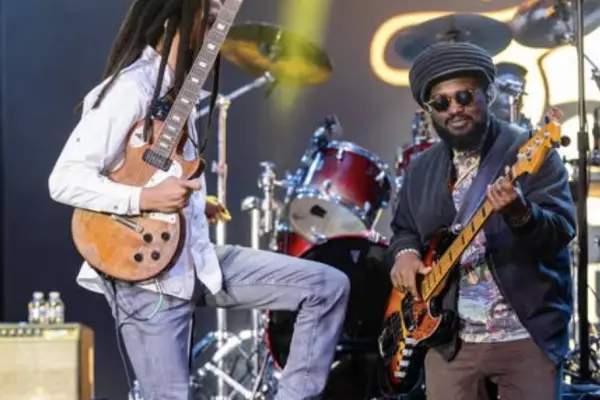 Surfestival ,Instagram