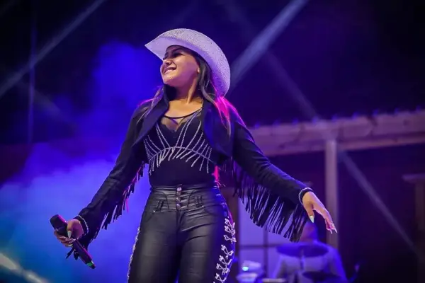 Alanys Lagos ,Redes sociales