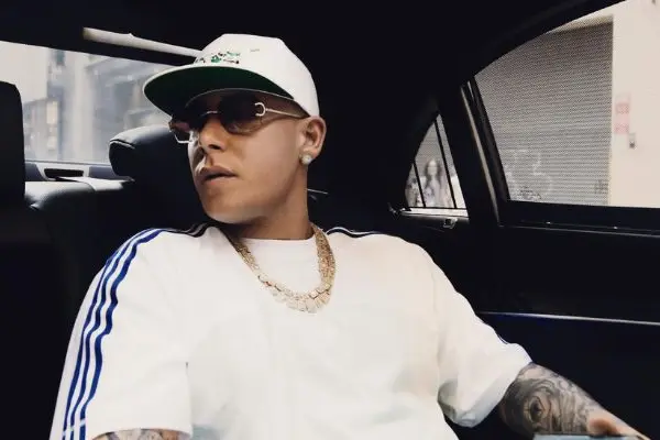 Cosculluela cancela show en Chile  ,Redes sociales | Referencial