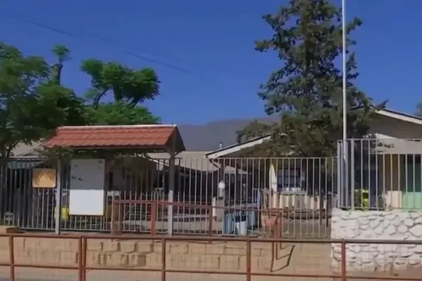 Niños dopados al interior de jardín infantil ,red X