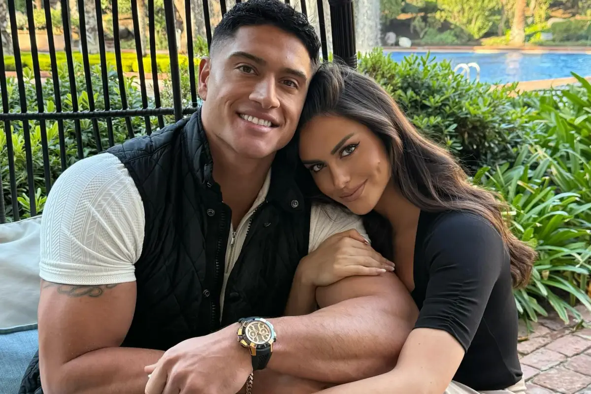 Sammis Reyes y Emilia Dides, Instagram