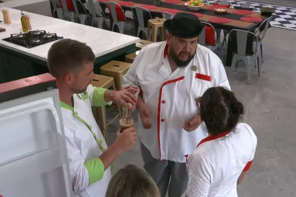 Camila Nash y Otakin discutiendo ,Captura de pantalla - Mega