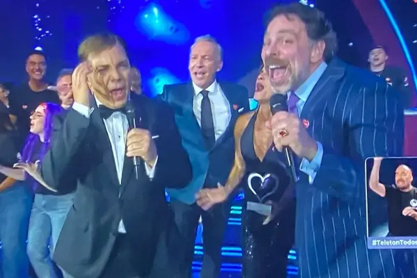 José Antonio Neme junto a Cristián Castro ,red X