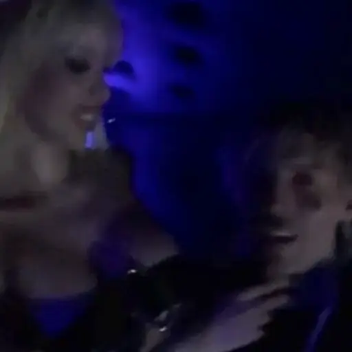 Gatita Veve y Marcianeke ,Captura de Pantalla