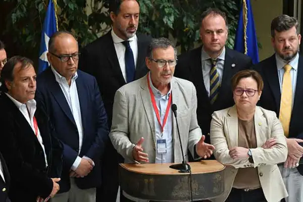Cristián Campos en el Congreso ,Redes sociales | X