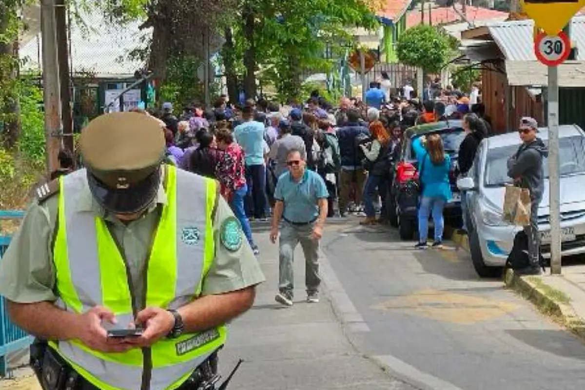 Evacuación de local en Valparaíso, Redes sociales