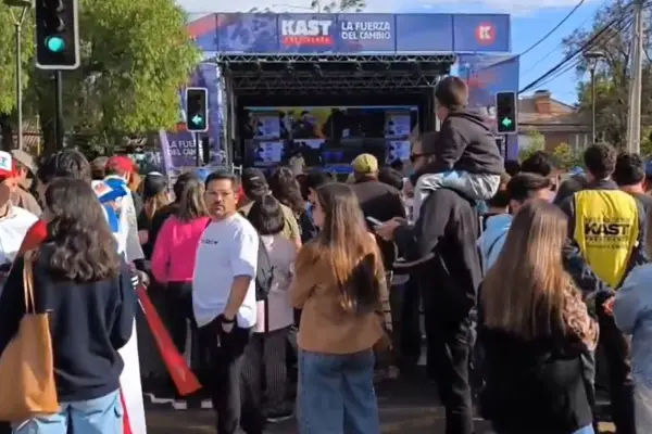 Adherentes de Kast ya celebran en Las Condes ,Captura