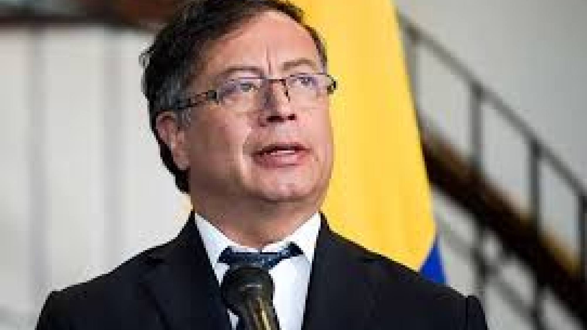 Presidente de Colombia lanza dura crítica a Kast por triunfo en Chile