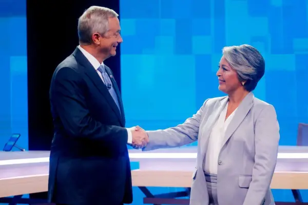 José Antonio Kast y Jeannette Jara esta noche en TVN ,Agencia Uno