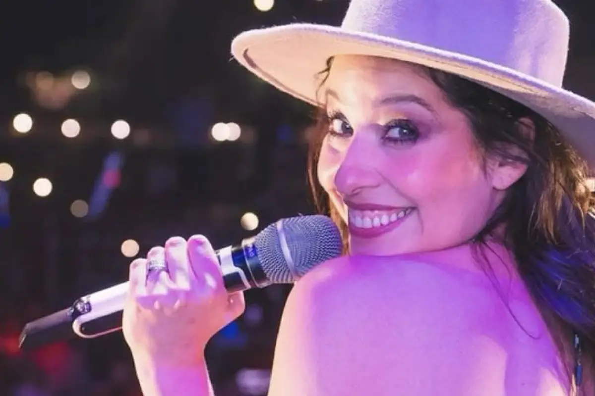 María José Quintanilla, Agencia Uno 