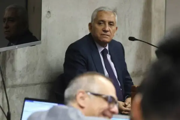 Héctor Espinoza ,24 Horas