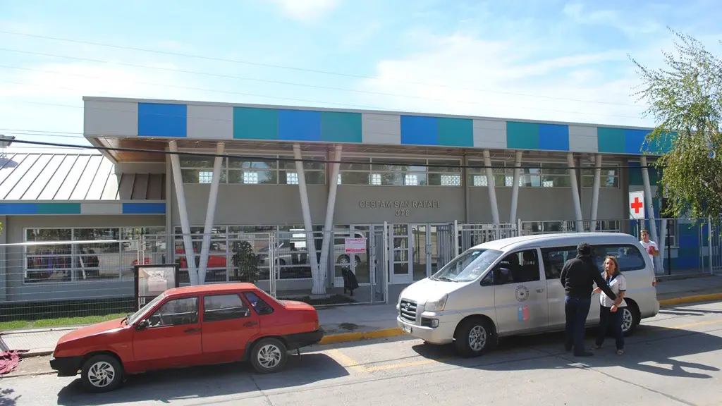    - Cesfam local San Rafael-Cesfam