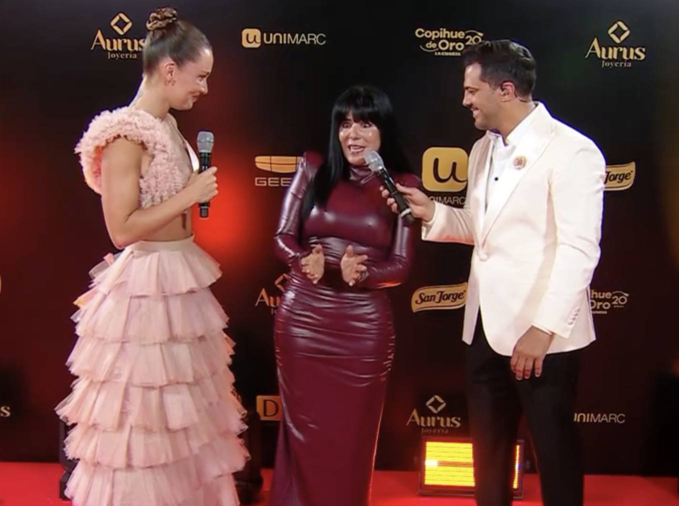 Anita Alvarado fue con vestido de Shein. - TVN