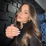 Cata Vallejos, Instagram