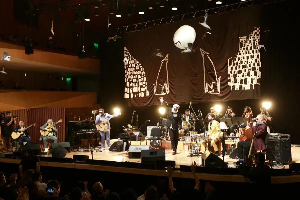 Macha y el Bloque Depresivo, Cedida