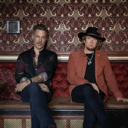 Dos titanes en estado puro: Adrian Smith, de Iron Maiden, y Richie Kotzen desembarcan en Chile ,Cedida