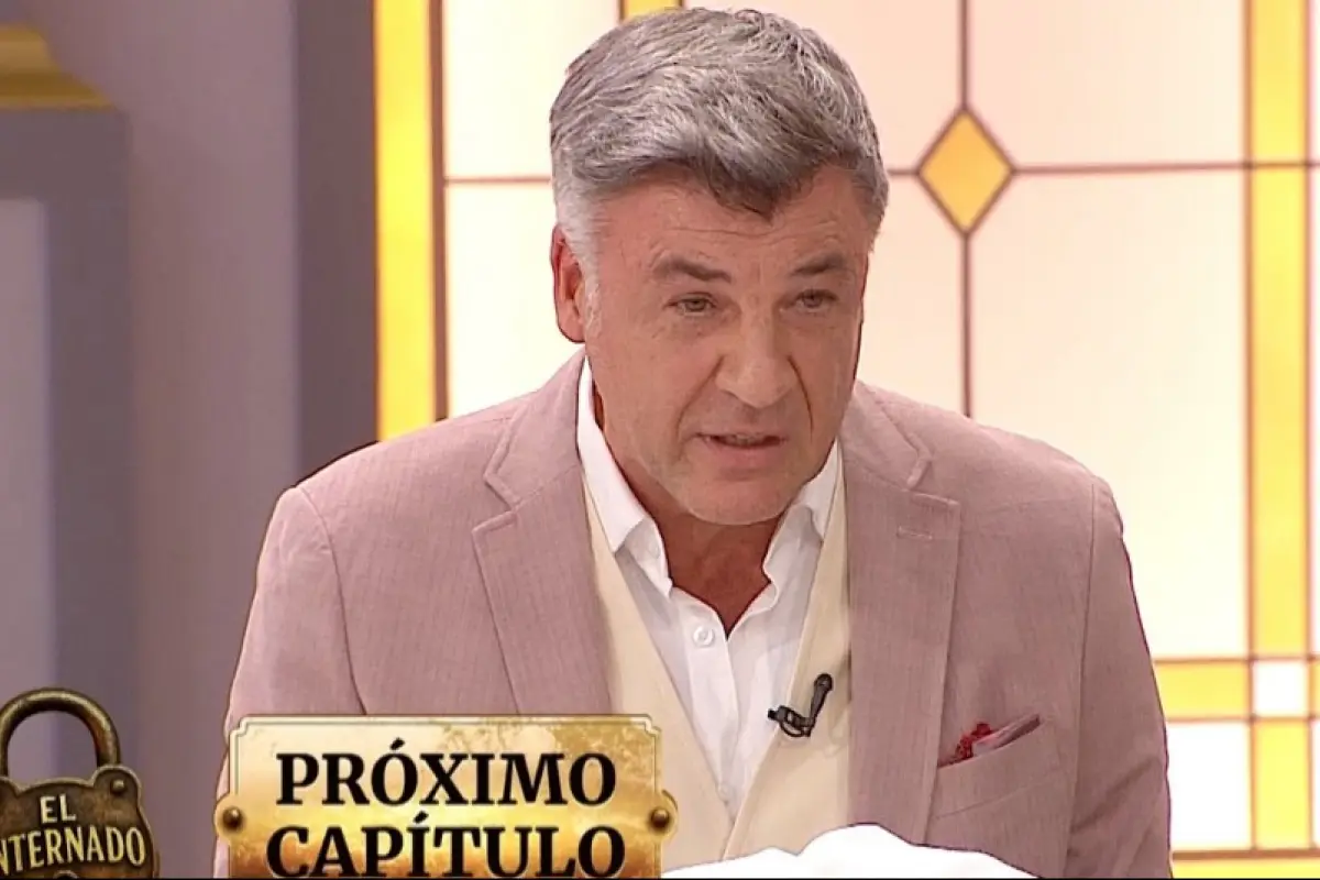 Yann Yvin casi se traga pedazo de vidrio, El Internado