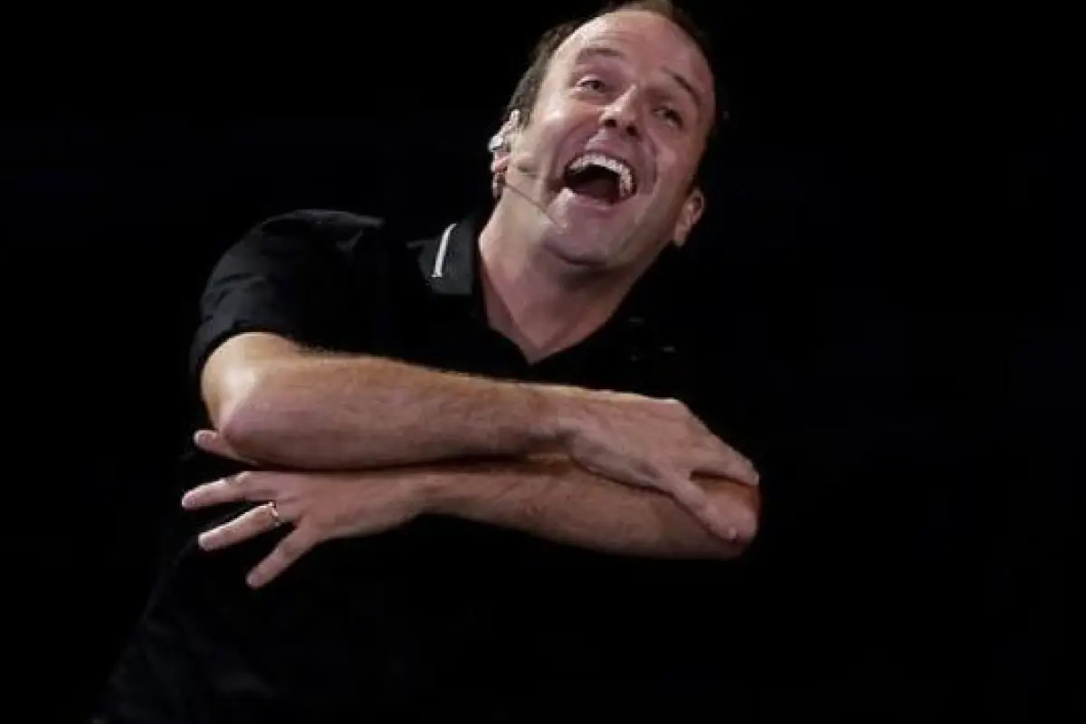 Stefan Kramer, Agencia Uno 