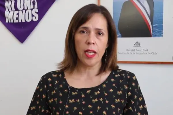 Lorena Cofré renunció a su cargo ,red X