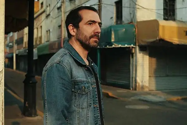 Angelo Pierattini  ,Redes sociales | Referencial