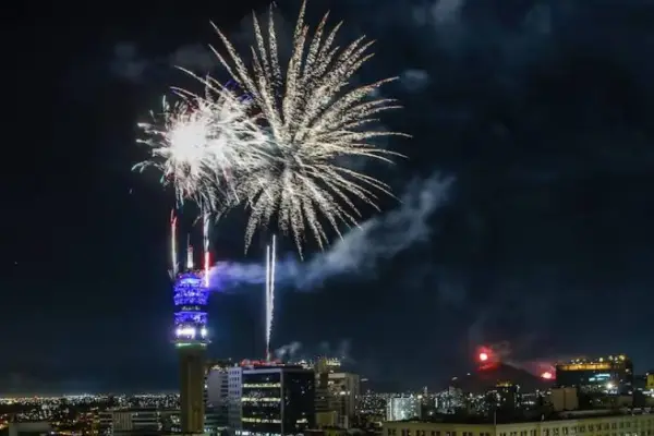 Año nuevo ,Agencia Uno 