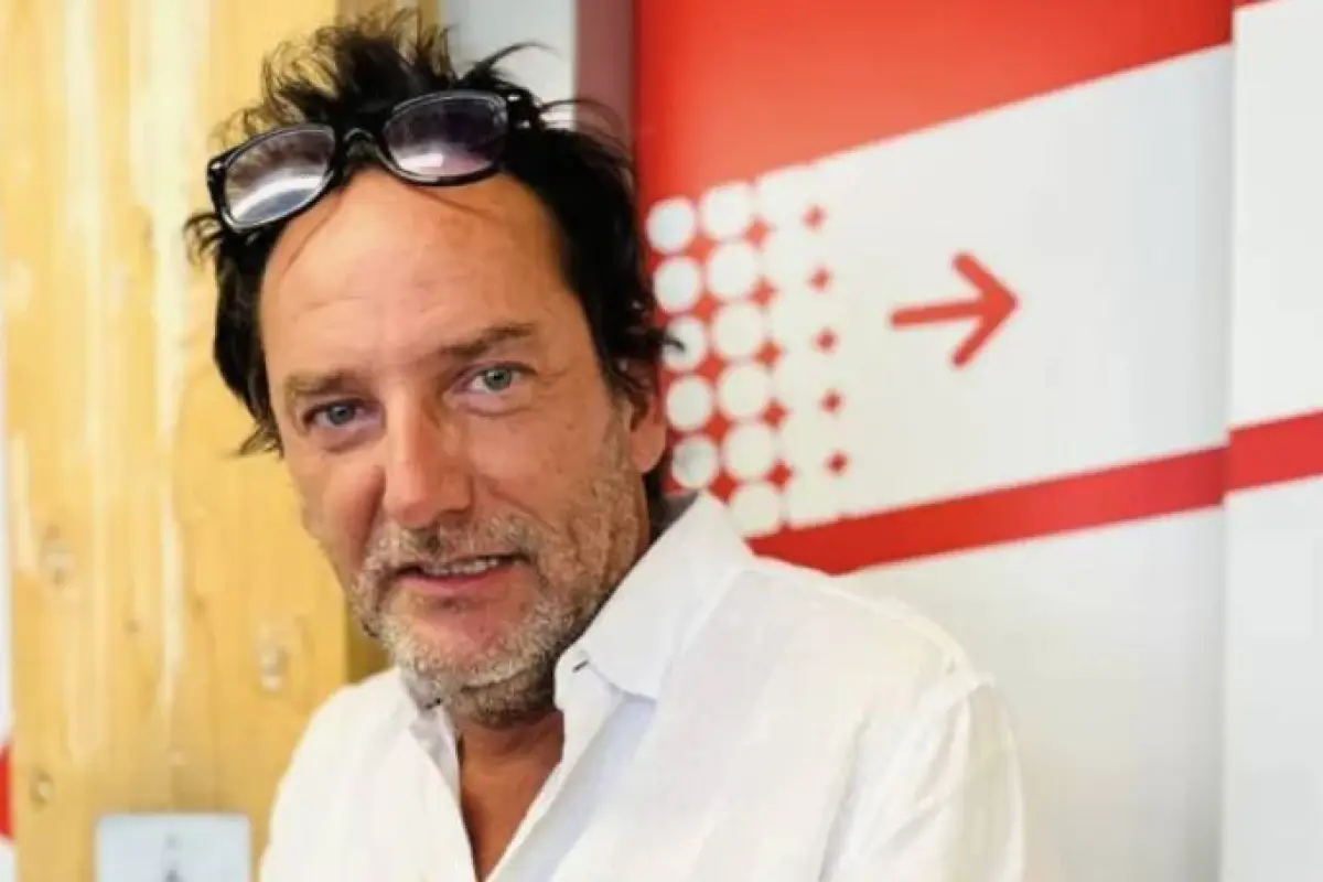 Daniel Fuenzalida, Instagram