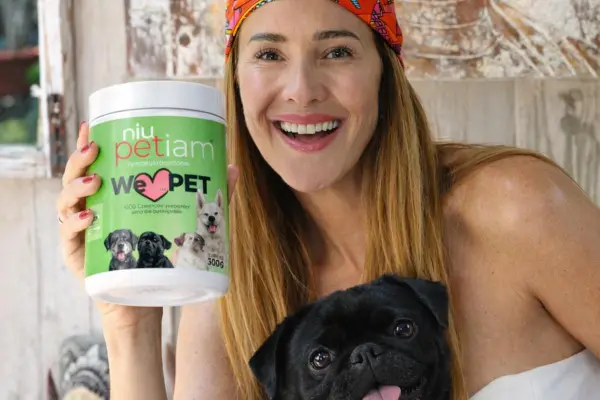 Angélica Castro y WeLovePet ,Cedida