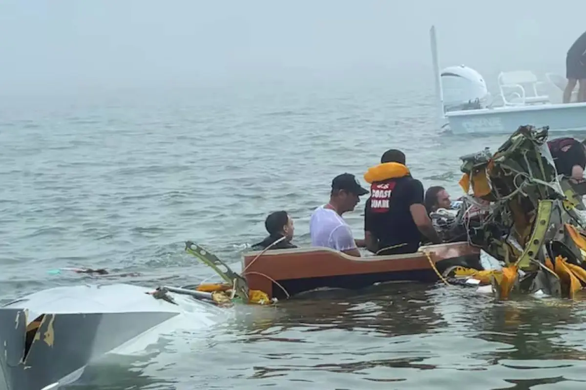 Labores de rescate en el lugar de los hechos, Sky Decker Jr