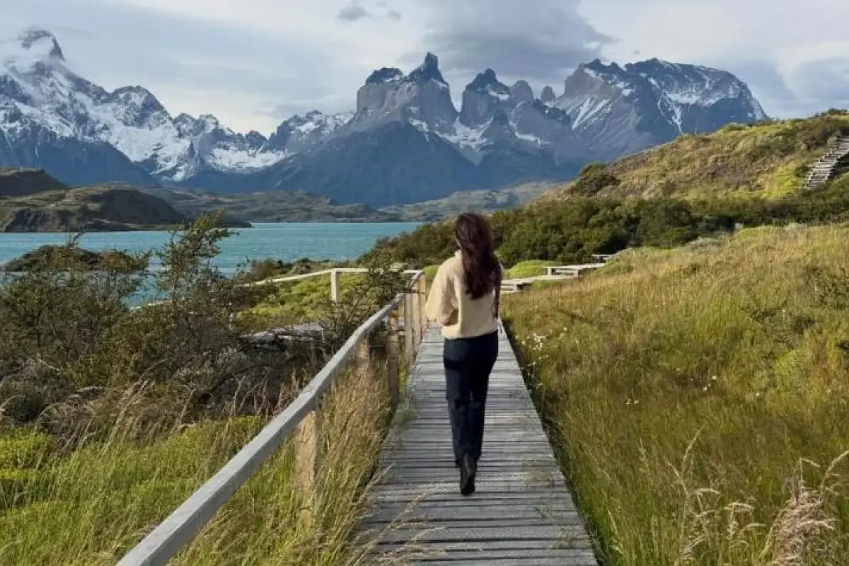 Famosa actriz de Disney de vacaciones por el sur de Chile, Danielle Campbell | Instagram