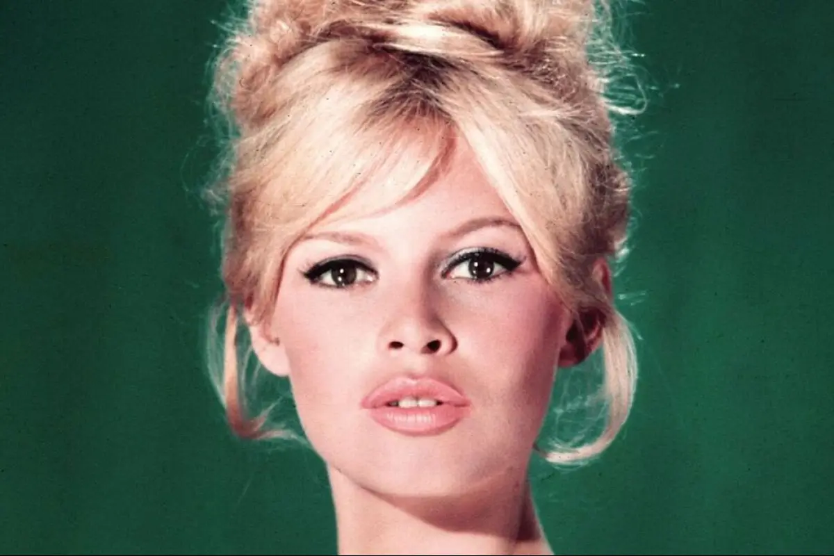   , Brigitte Bardot - Cadena 3