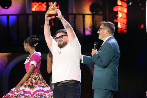 Erwin Padilla y su debut en el Festival del Huaso de Olmué  ,X 