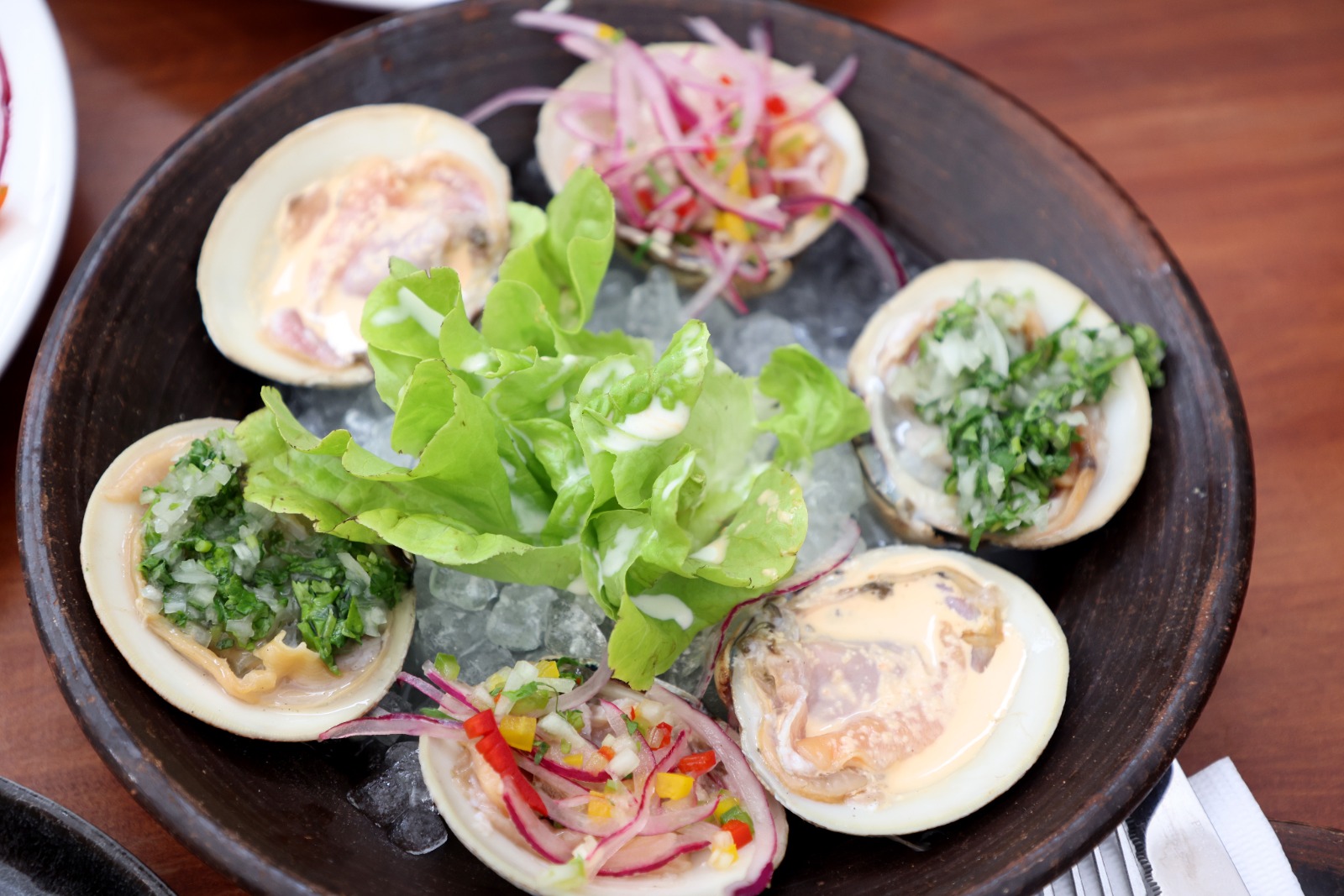 Trilogía de almejas - Juan Pablo Carmona Y.