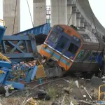  , Tren Descarrilado Tailandia-Diario Libre