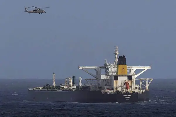    ,Petrolero - Alas Tensas