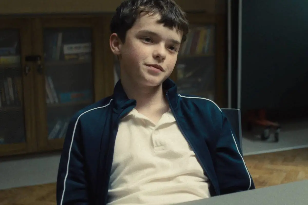 Miniserie Adolescencia Netflix, Google