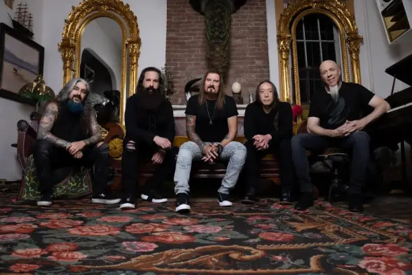 Dream Theater  ,Redes sociales | Referencial