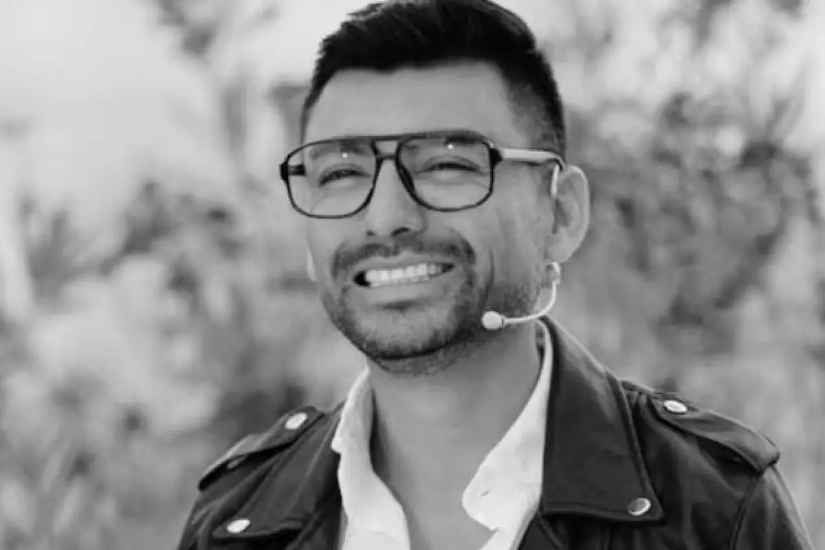 Andrés Caniulef, Instagram