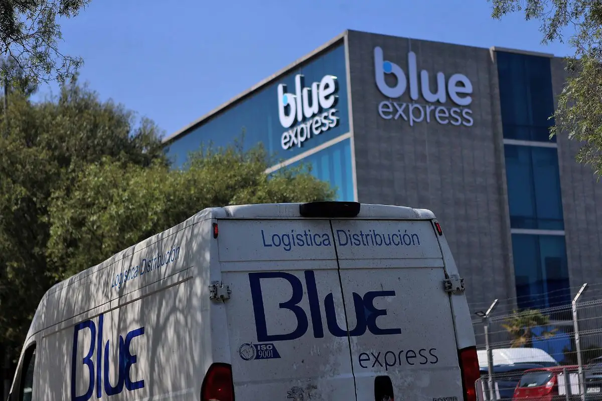 Conflicto envuelve a Blue Express, Agencia Uno
