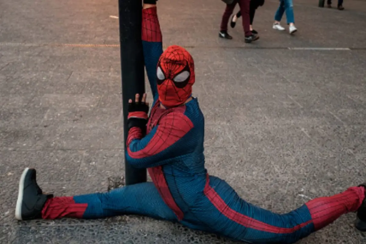 Sensual Spiderman, Redes sociales