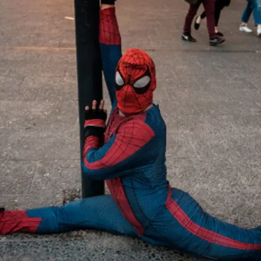 Sensual Spiderman ,Redes sociales