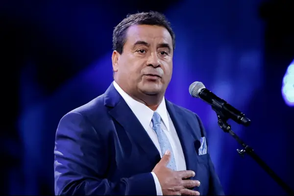 Dino Gordillo   ,Redes sociales | Referencial