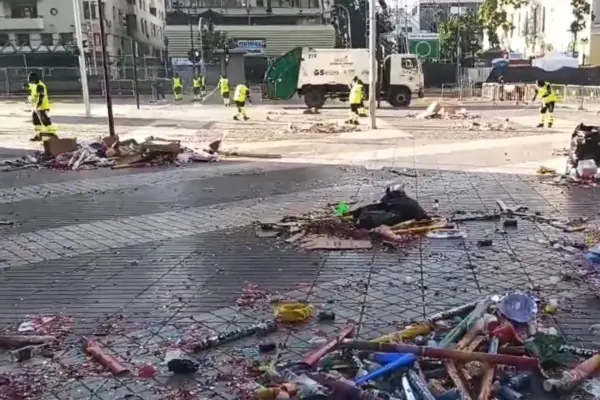 Solo este 1 de enero se retiraron toneladas de basura ,red X